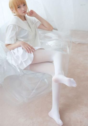 扒开美女内衣让男人视频_1080神马影院在线